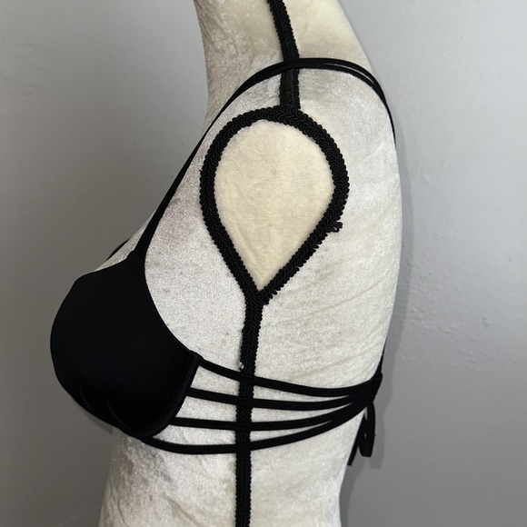 Swim top - Picture 4 of 7